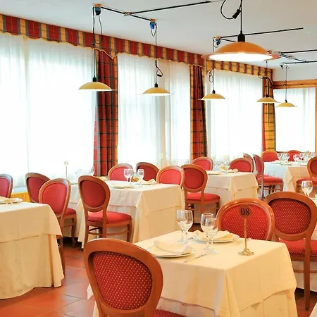 فندق Grand La Chiusa Di Chietri