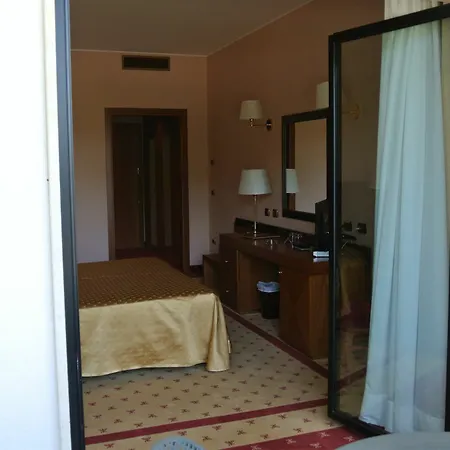 Grand La Chiusa Di Chietri ألبيروبيللو