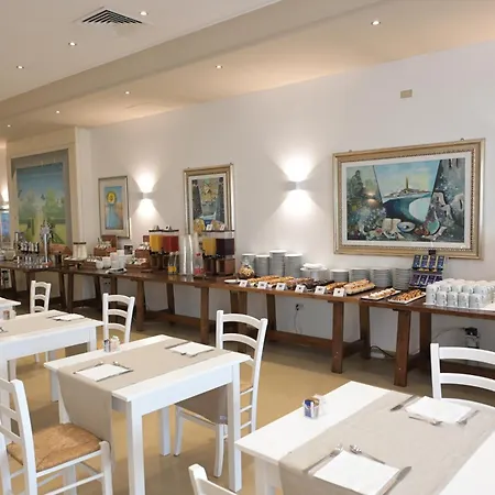 Hotel Grand La Chiusa Di Chietri 4*