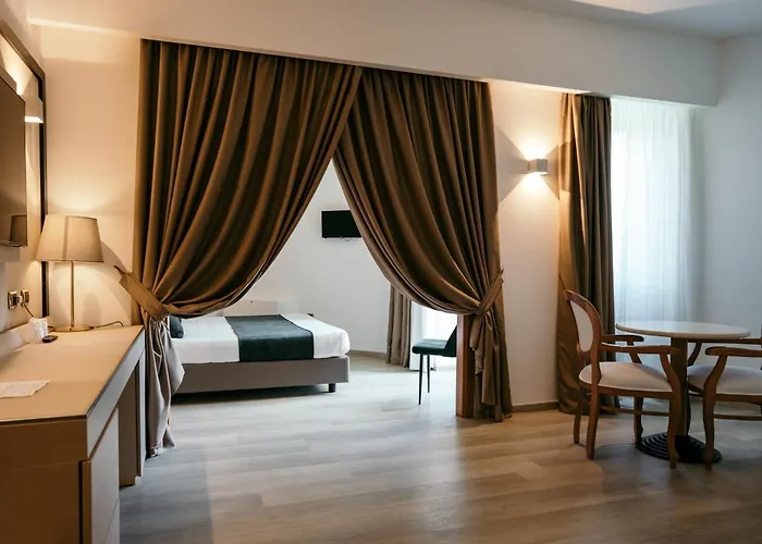 拉秋莎切蒂大酒店 酒店